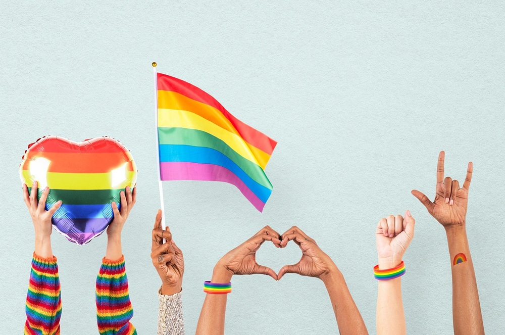 Gay dating apps pulled from China’s Apple store