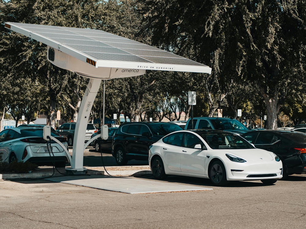 Lithium shortfall threatens global EV boom, study warns