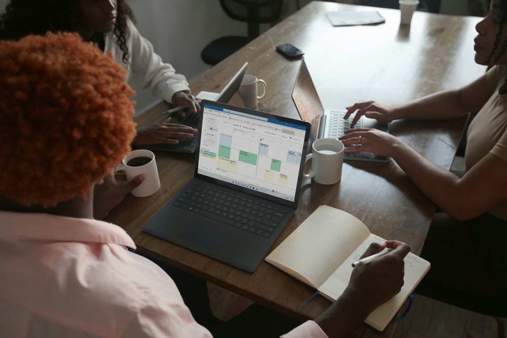 Microsoft works to restore Outlook services after widespread outage