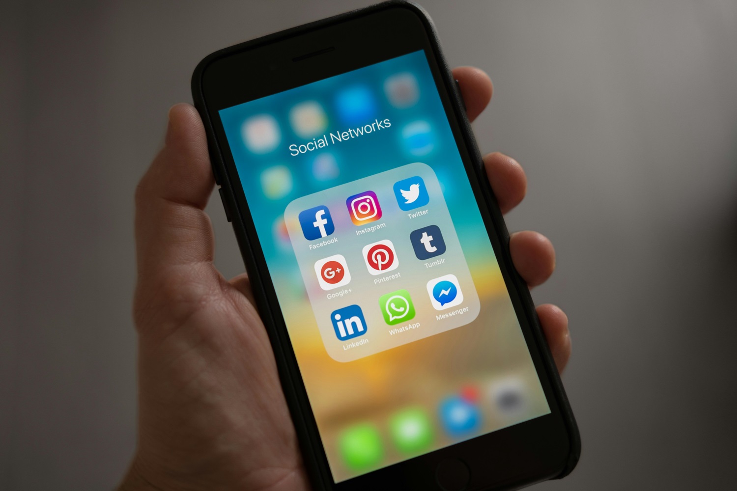 Meta's social media platforms experience global outage