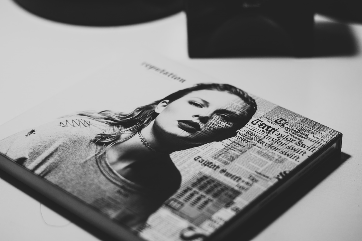 Taylor Swift deepfakes fuel push for urgent legislation