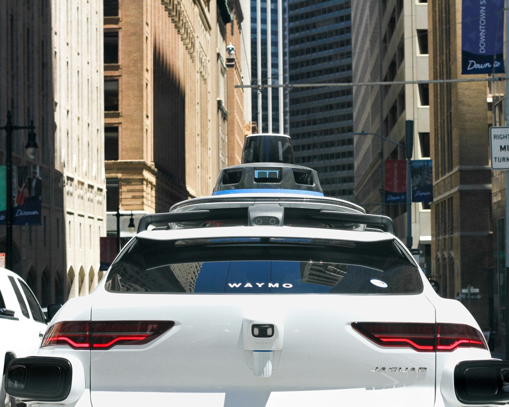 Robotaxis halted by blackout