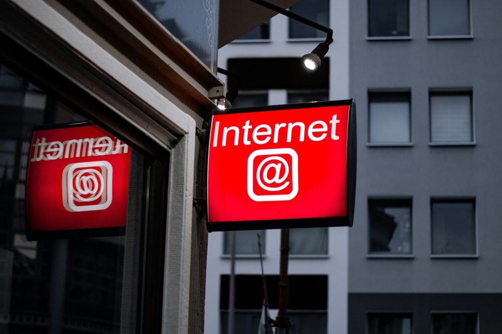 Free internet access should be a human right, study says