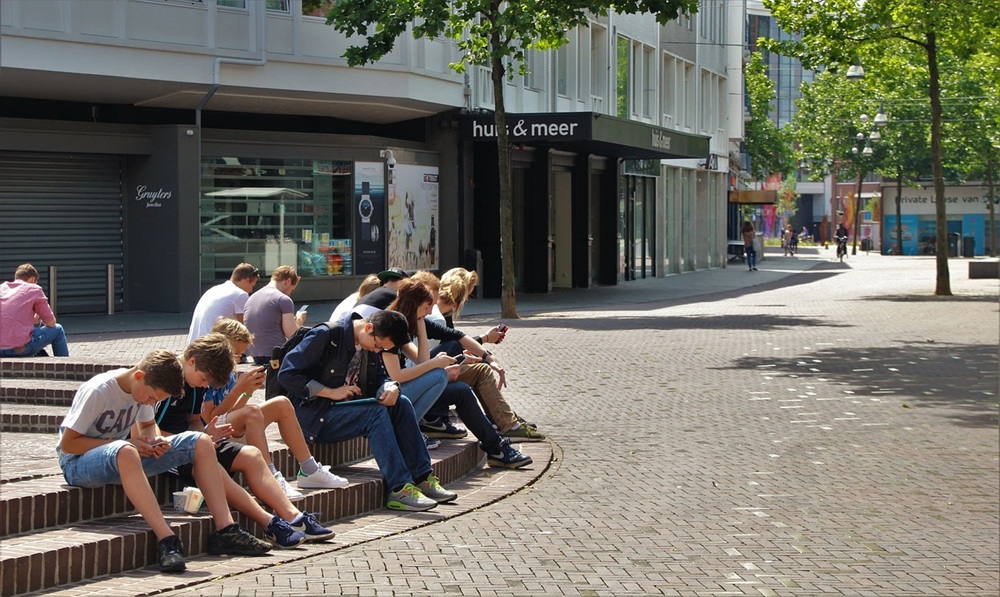 Danish PM pushes for social media ban for under-15s